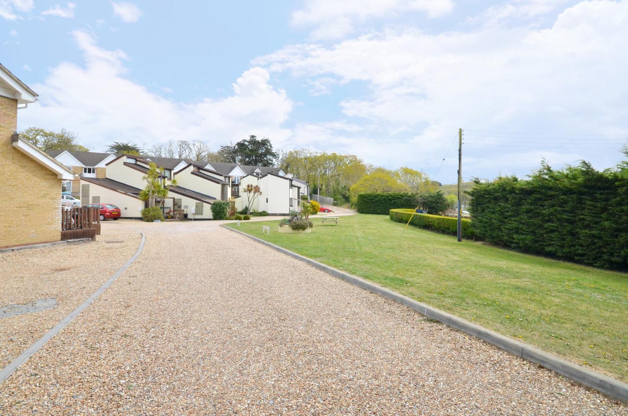 Whippingham, Creek Gardens - Isle Of Wight Apartamento Wootton Bridge  Exterior foto