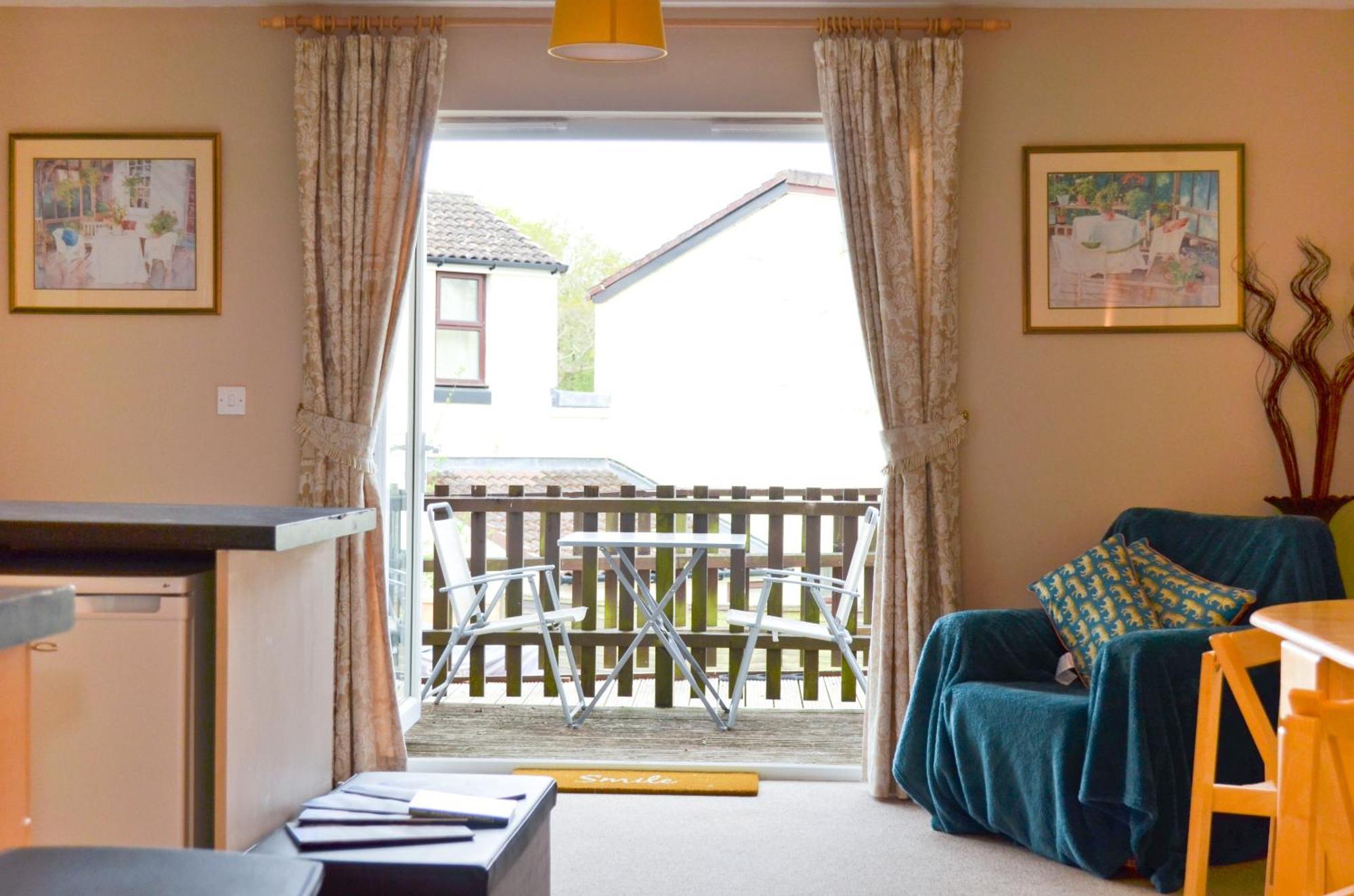 Whippingham, Creek Gardens - Isle Of Wight Apartamento Wootton Bridge  Exterior foto